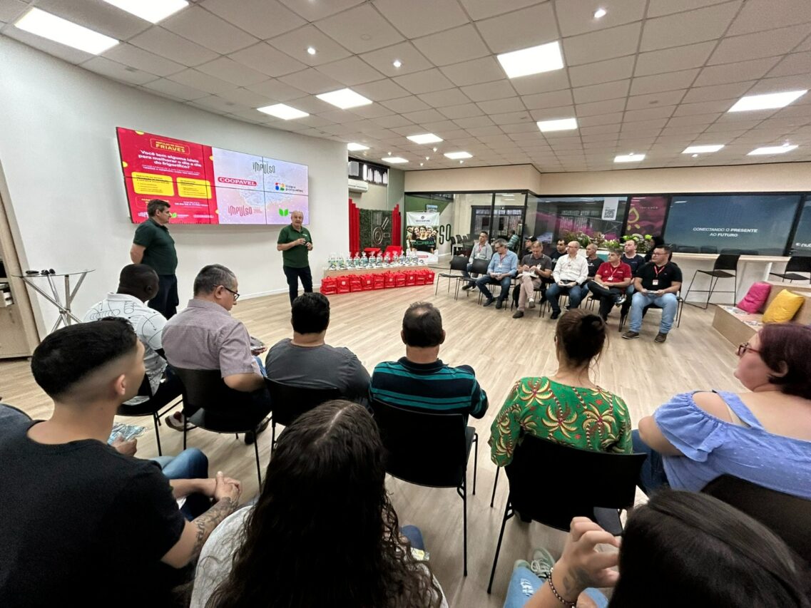 Coopavel premia colaboradores em programa de ideias inovadoras
