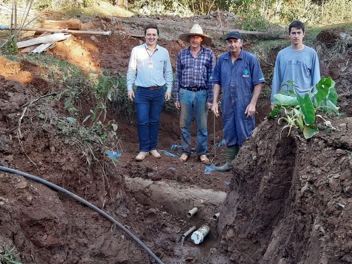 Água Viva da Coopavel recupera fontes no interior de Três Barras do Paraná