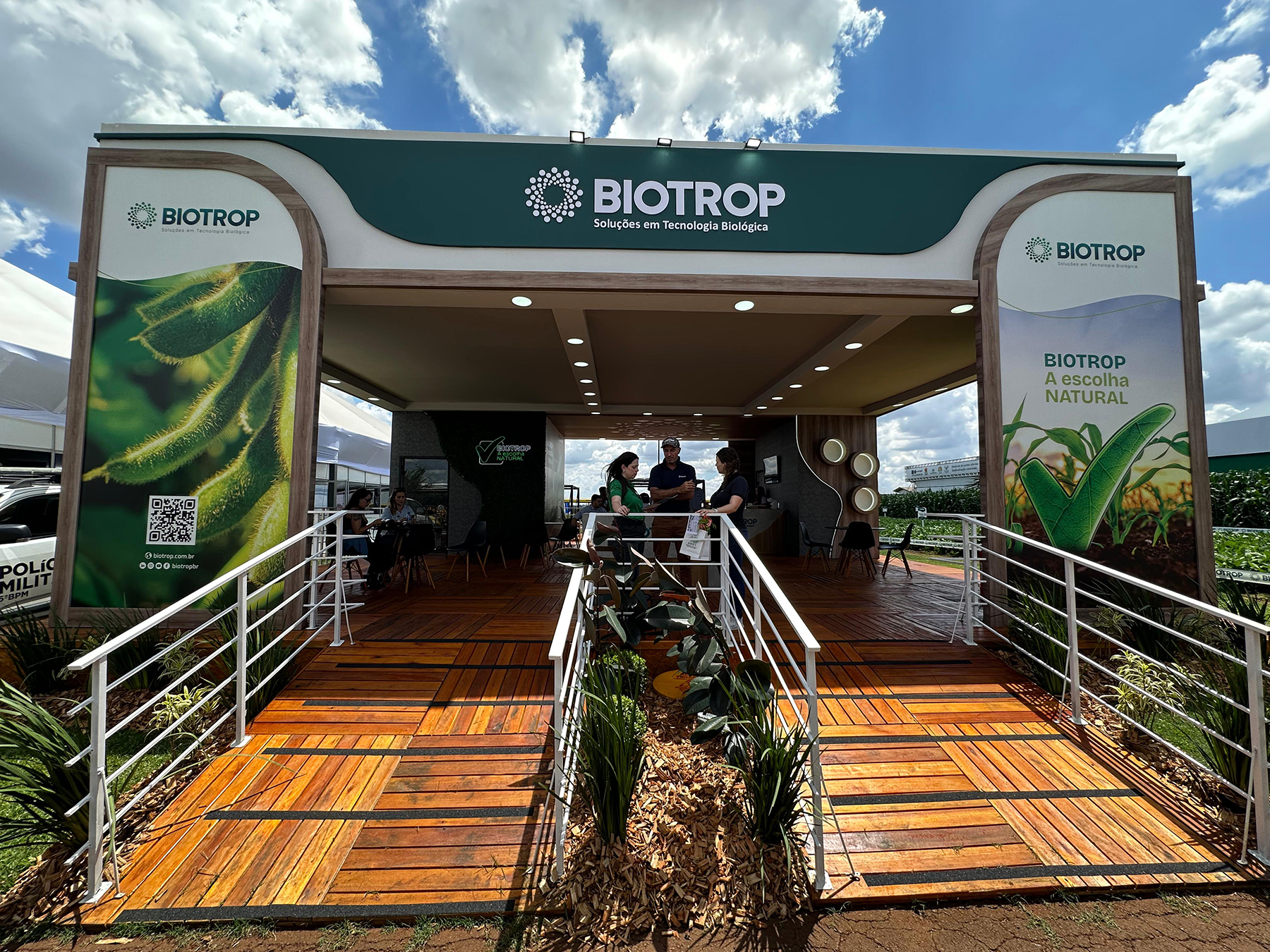 Biotrop leva o poder dos biológicos ao 38° Show Rural Coopavel, em Cascavel
