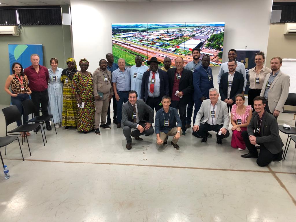 Ministro da Agricultura do Chade conhece a estrutura do Show Rural