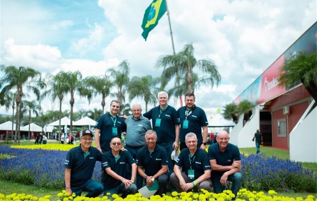 Sicoob alcança mais de R$ 2,5 bilhões em protocolos de crédito no Show Rural Coopavel e reconhece a sustentabilidade no agronegócio